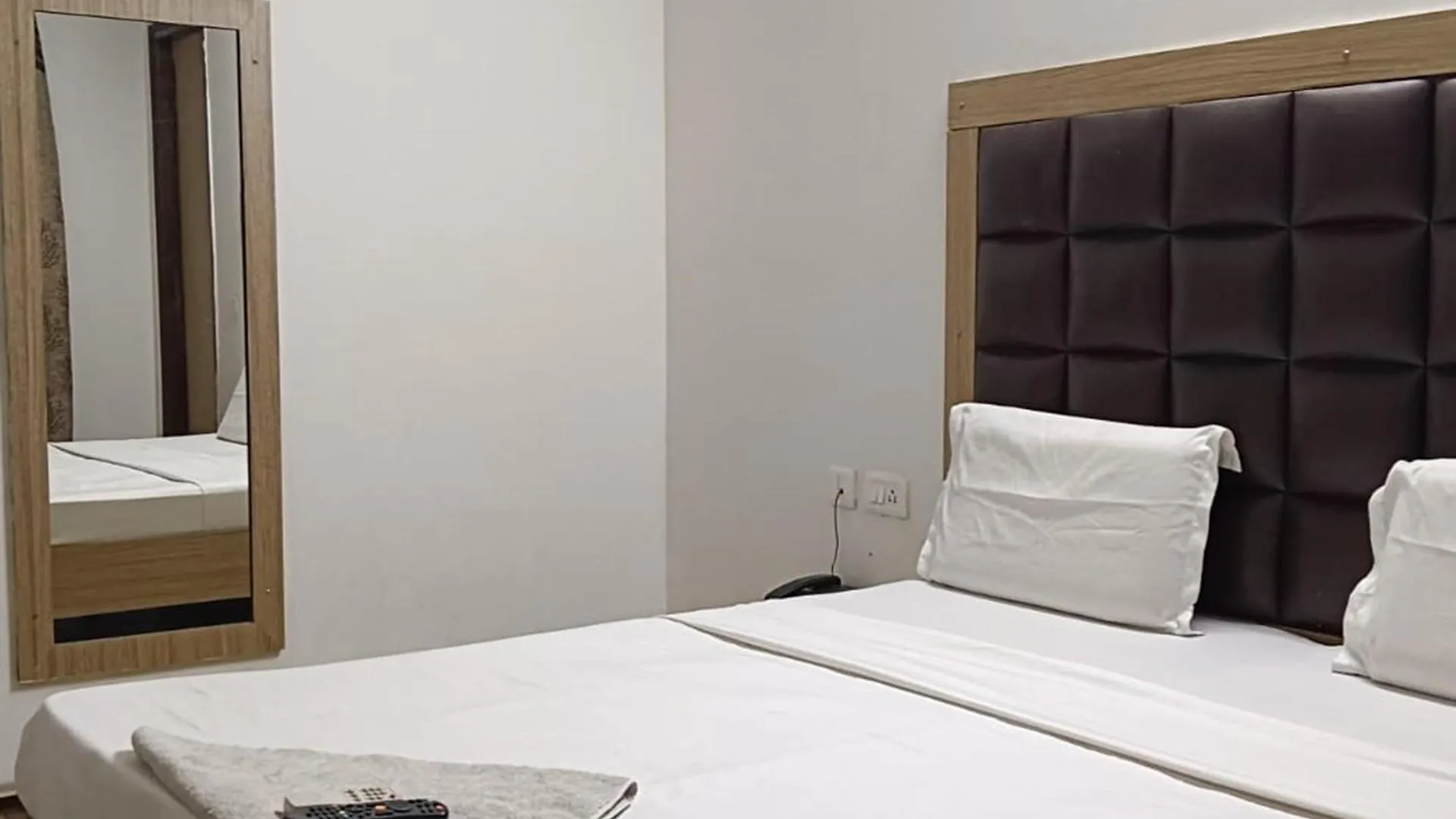 Hotel Starr Residancy Gurgaon